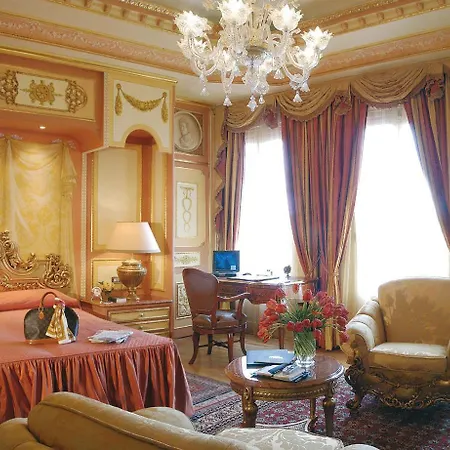 Hotel Regina Palace 4*