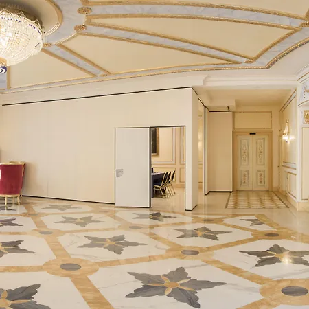 Hotel Regina Palace 4*