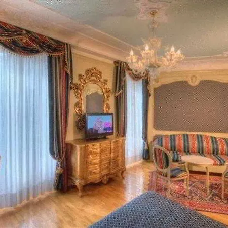 Hotel Regina Palace