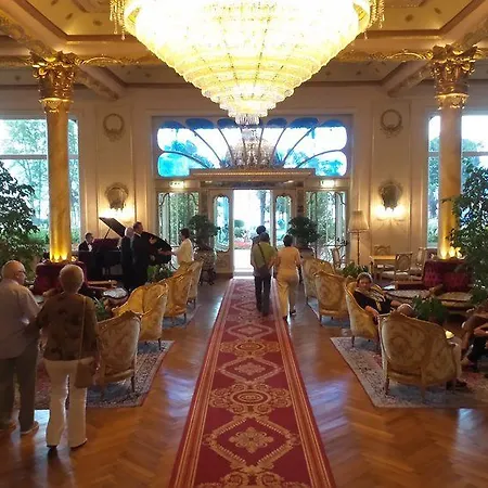 Regina Palace Szálloda Stresa
