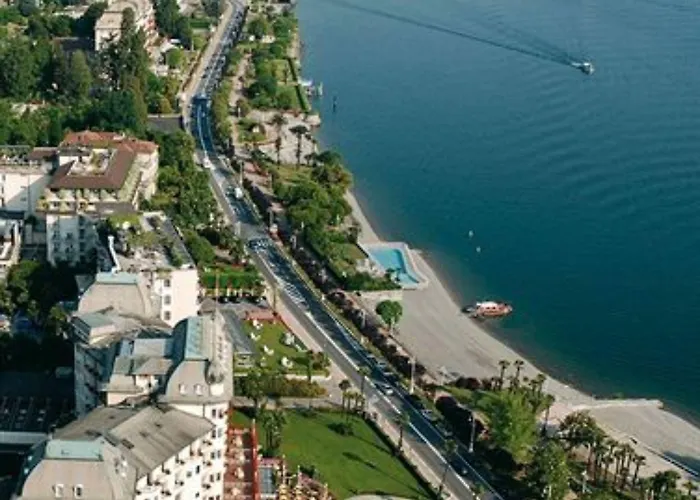 Ξενοδοχείο Regina Palace 4*